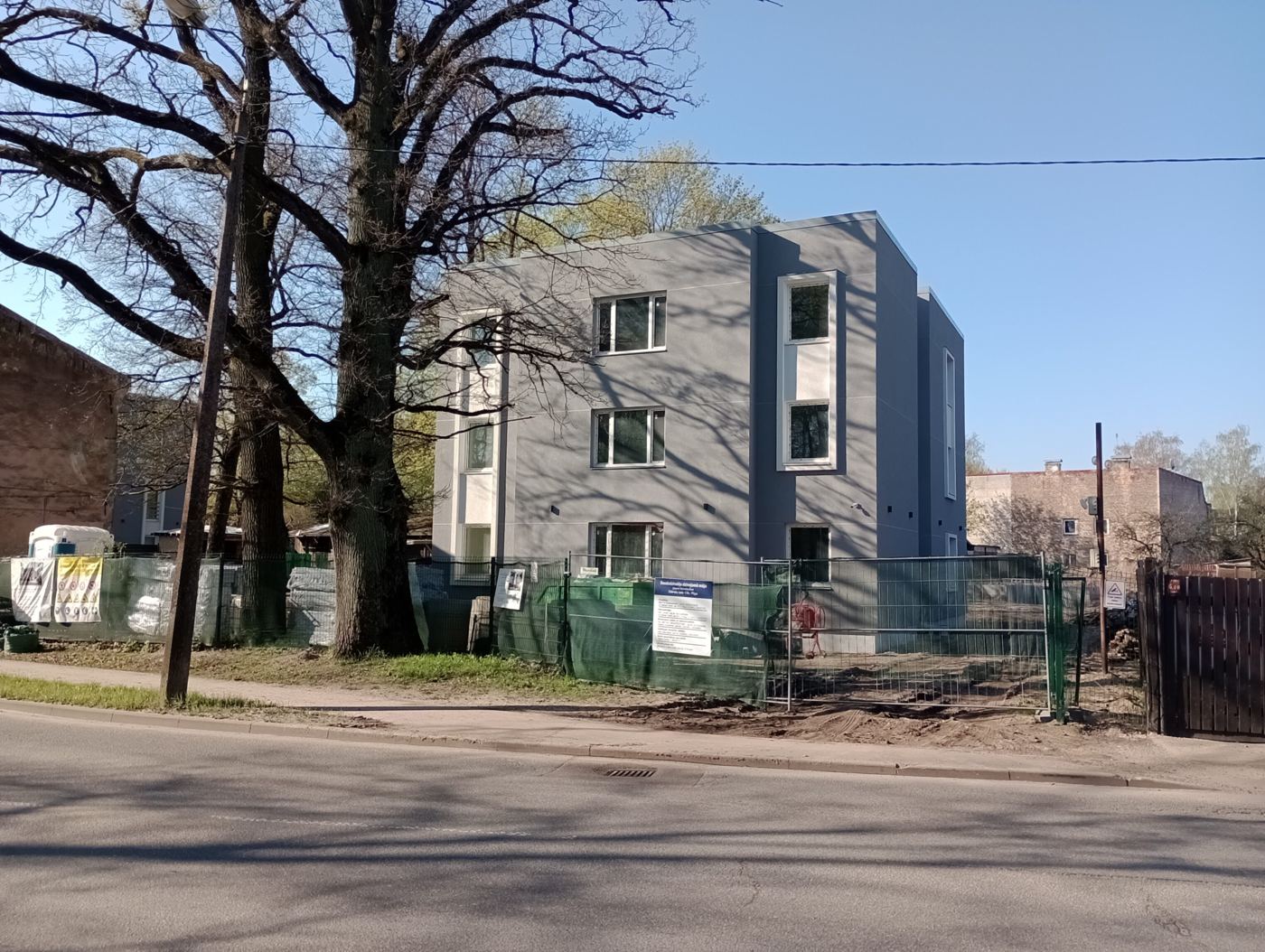 Daudzdzīvokļu mājas Rīgā