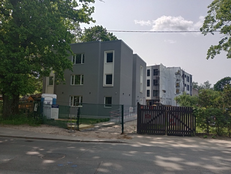 Daudzdzīvokļu mājas Rīgā, Sterstu ielā